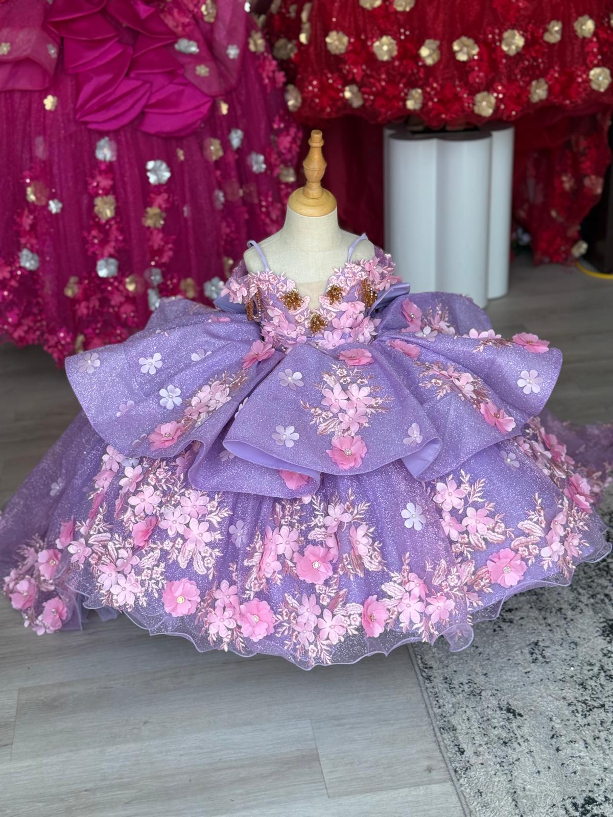 Anahi Lilac