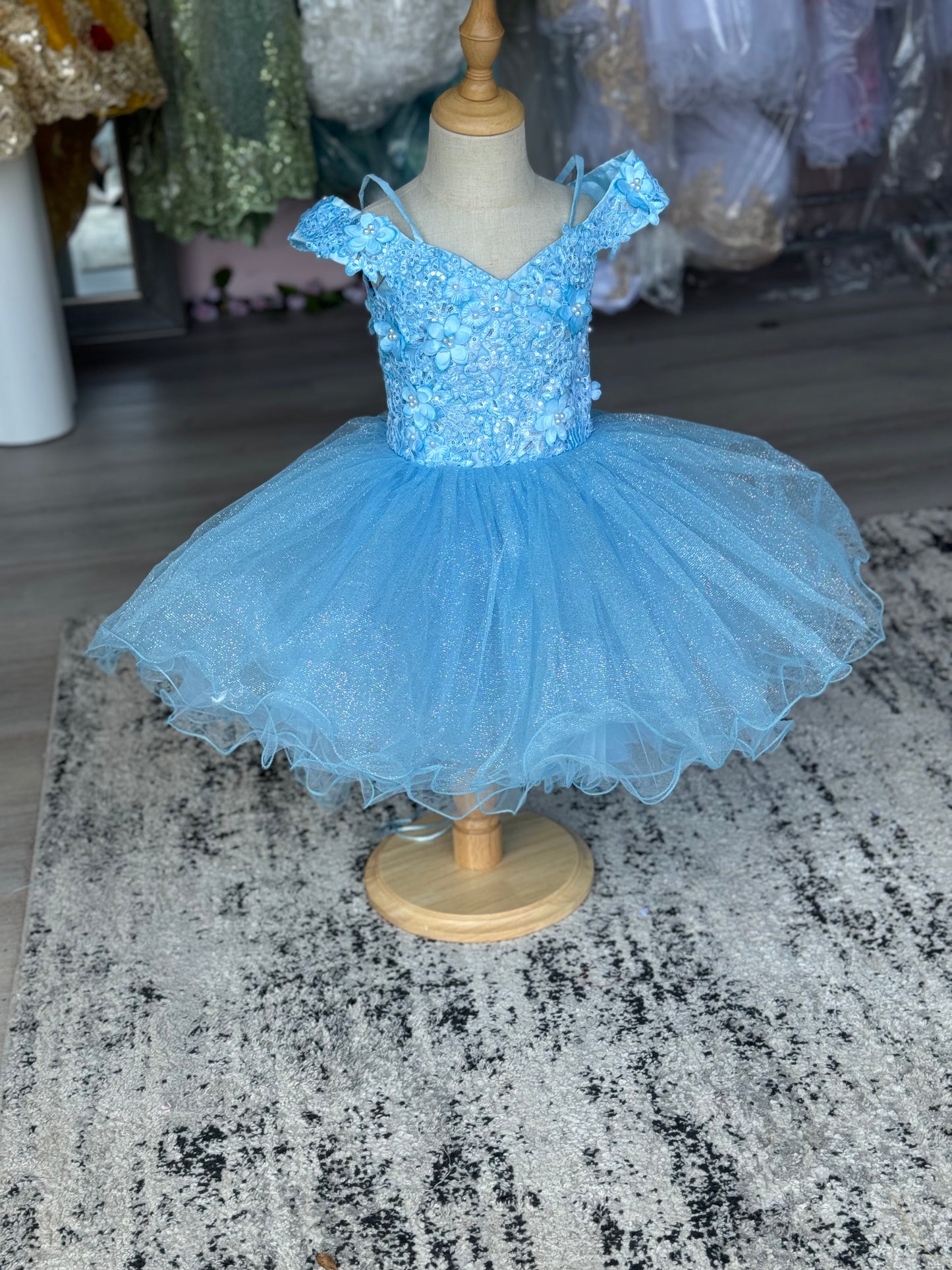Adara Baby Blue