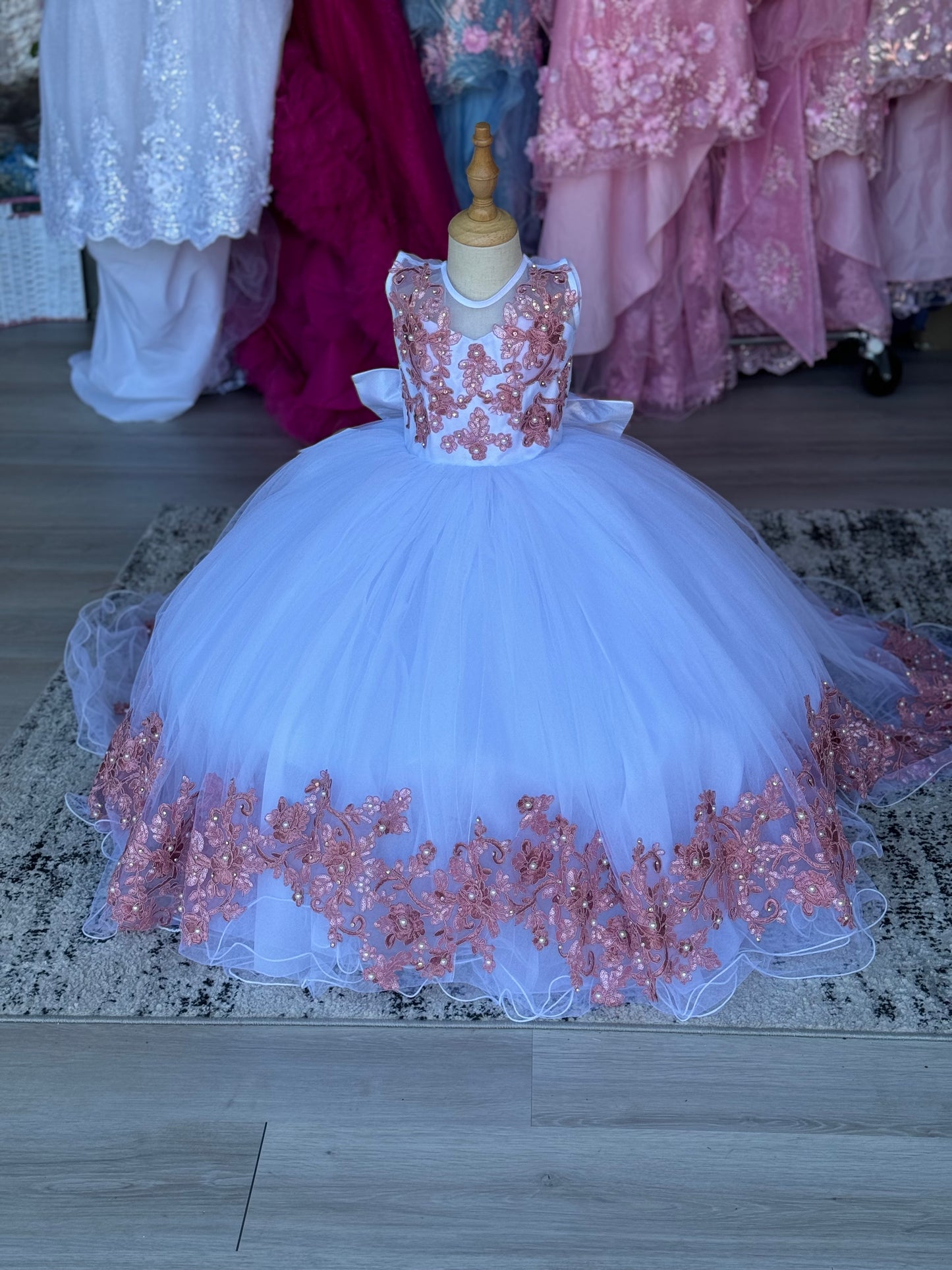 Alondra White/Mauve
