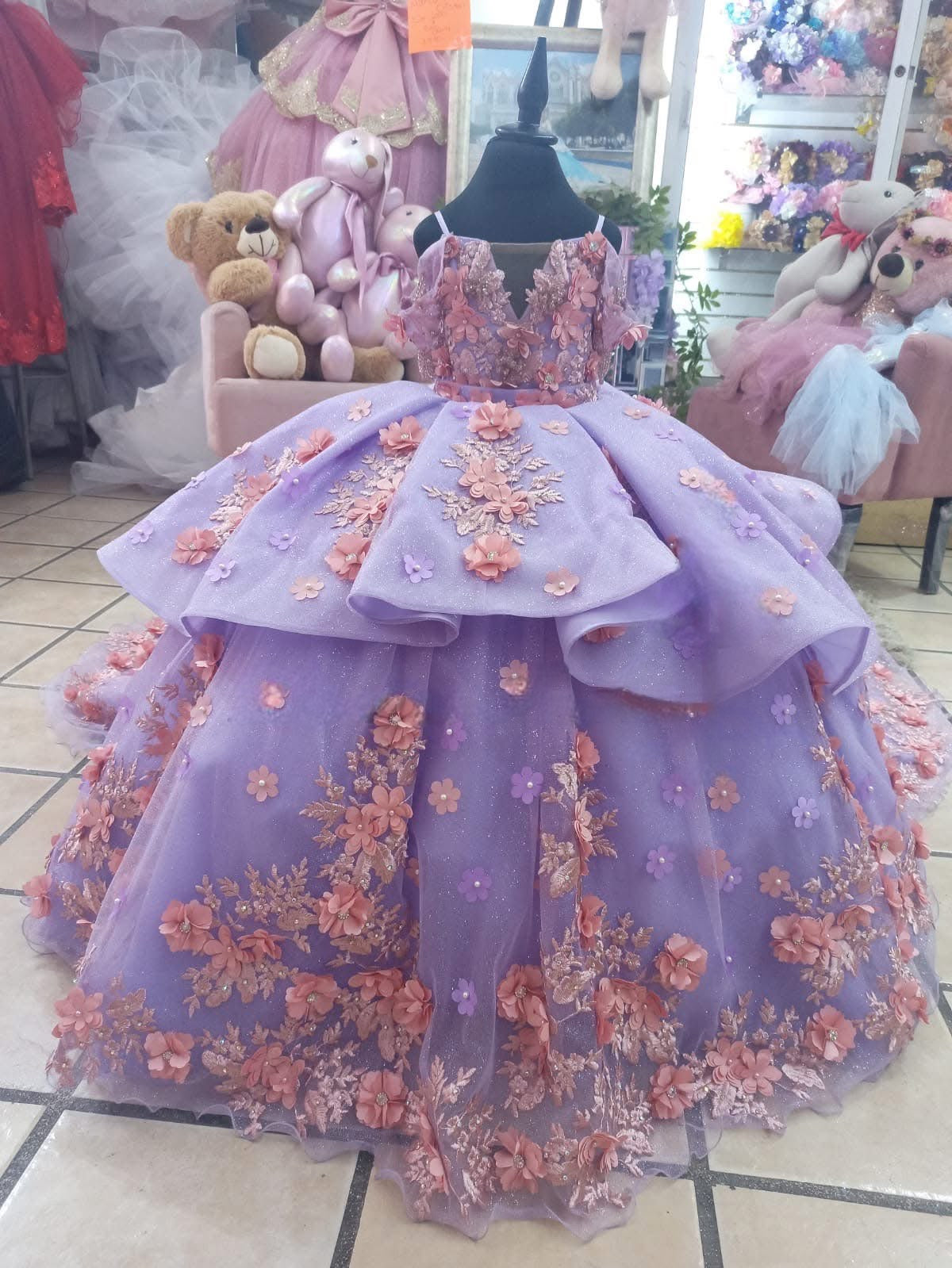 Anahi Lilac