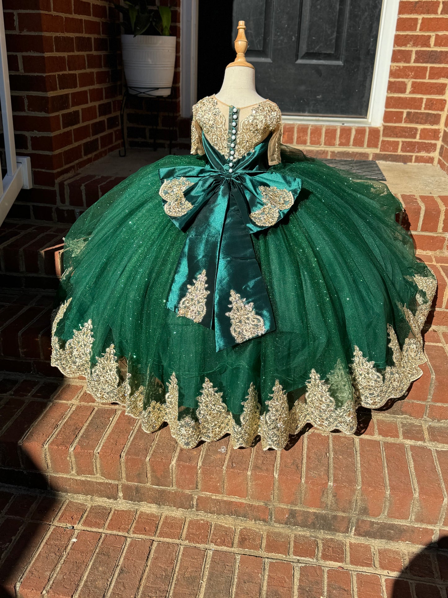 In. Samania Emerald