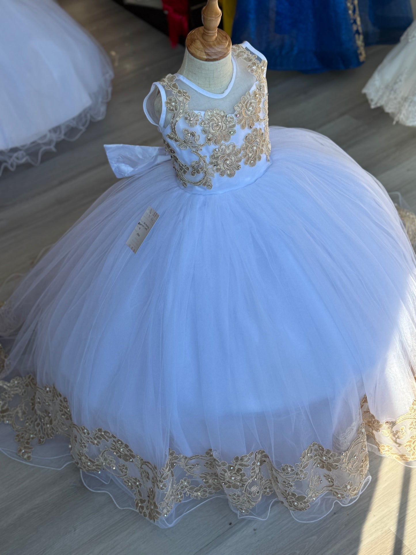 In. Alondra White/Gold