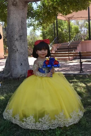 Isabella Snow White