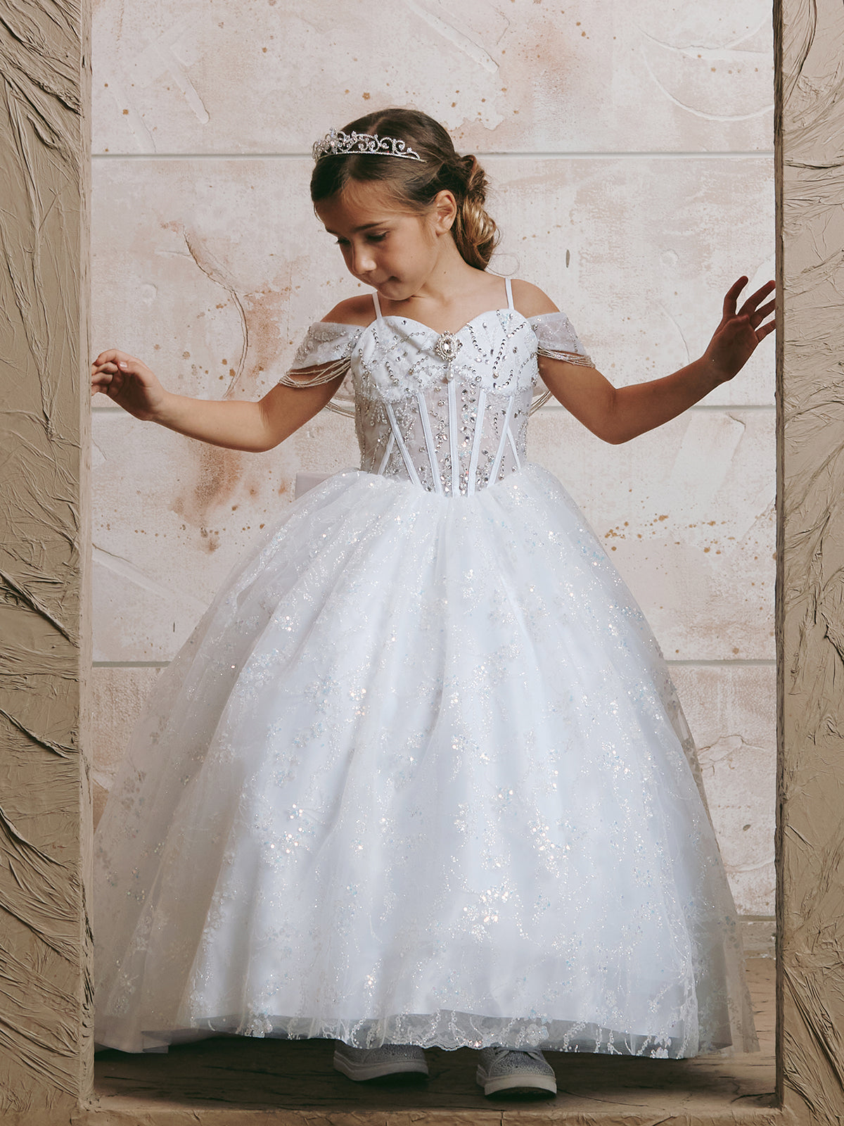 Style 7052
