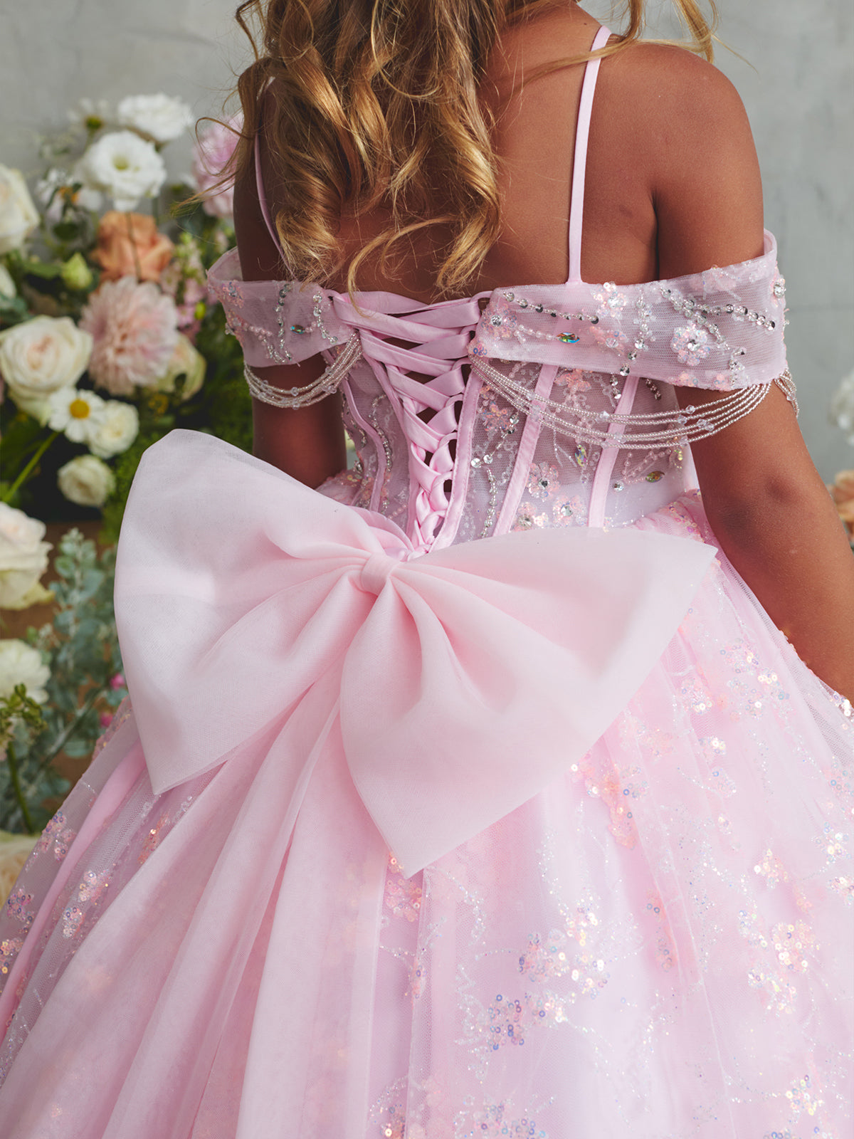 Style 7052