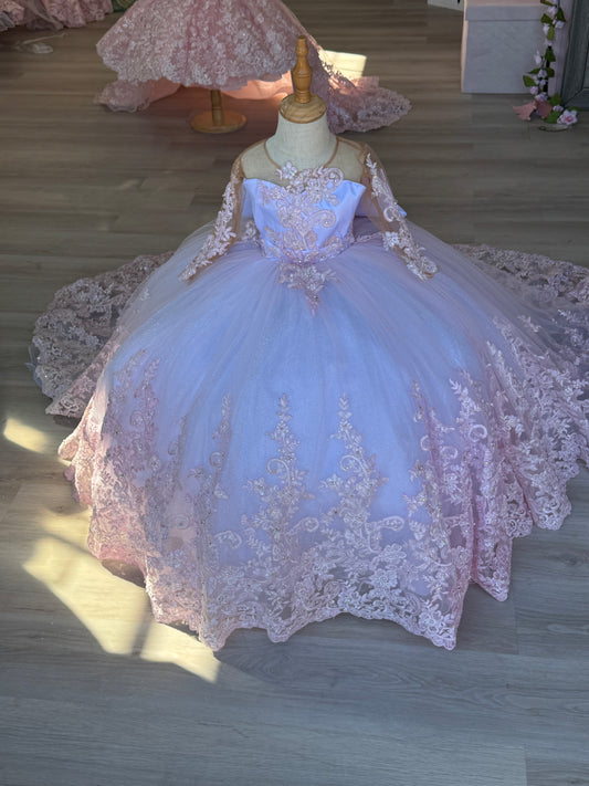 In. Gaby White/Baby Pink