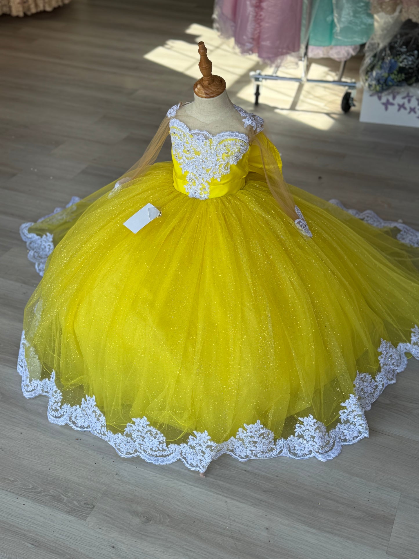 In. Sophia Yellow