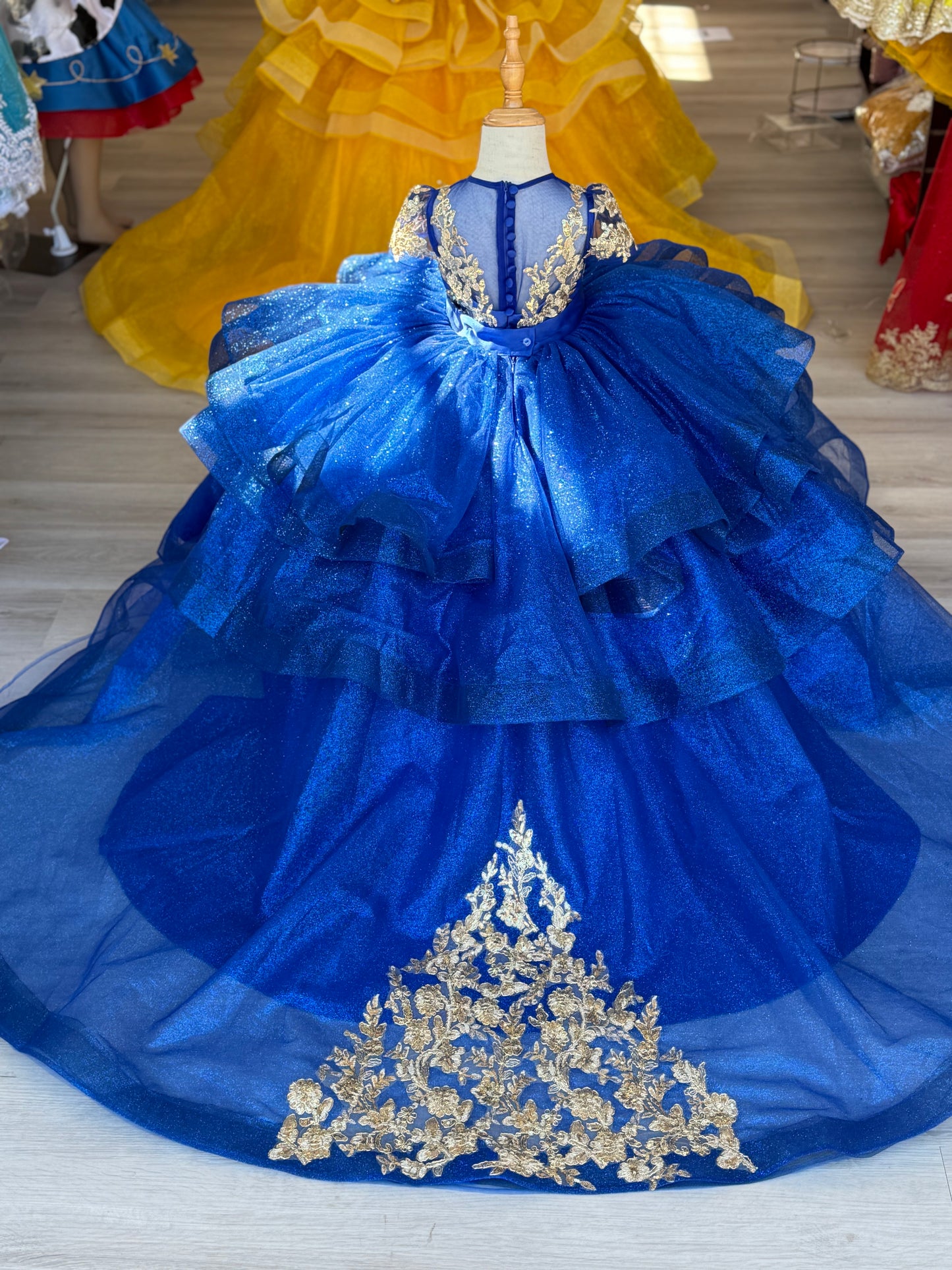 In. Cristina Royal Blue