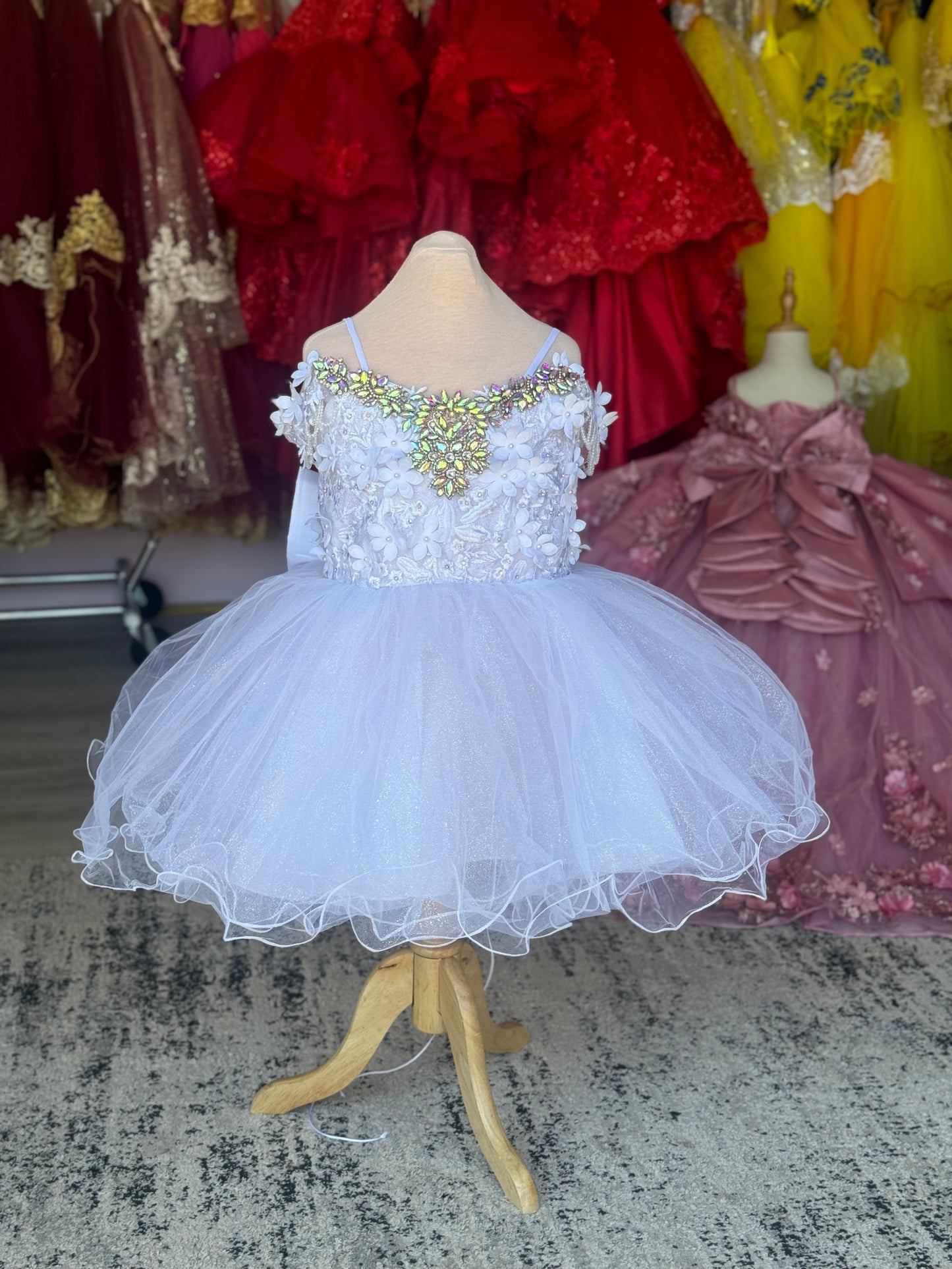 Anahi Deluxe White