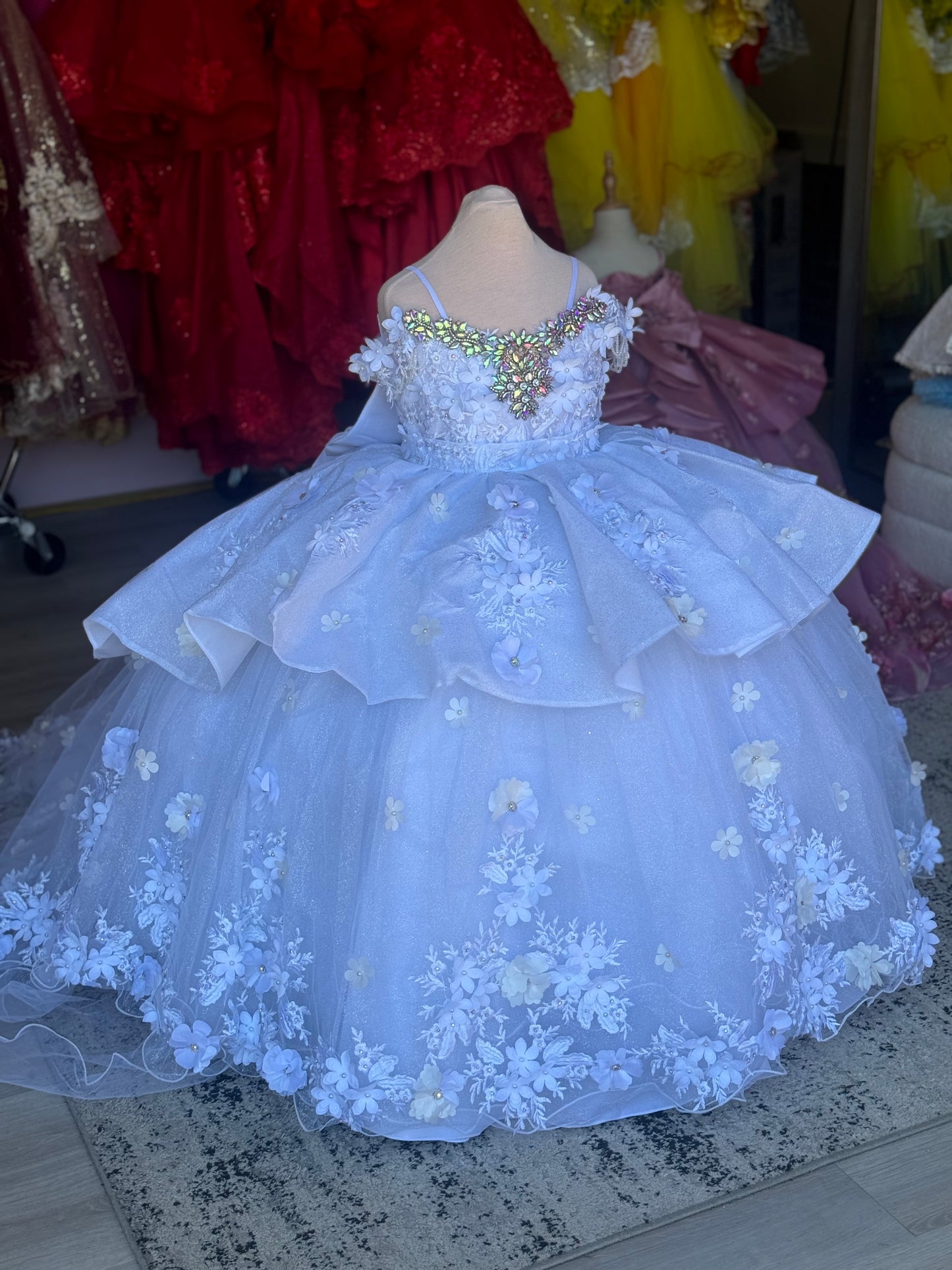 Anahi Deluxe White