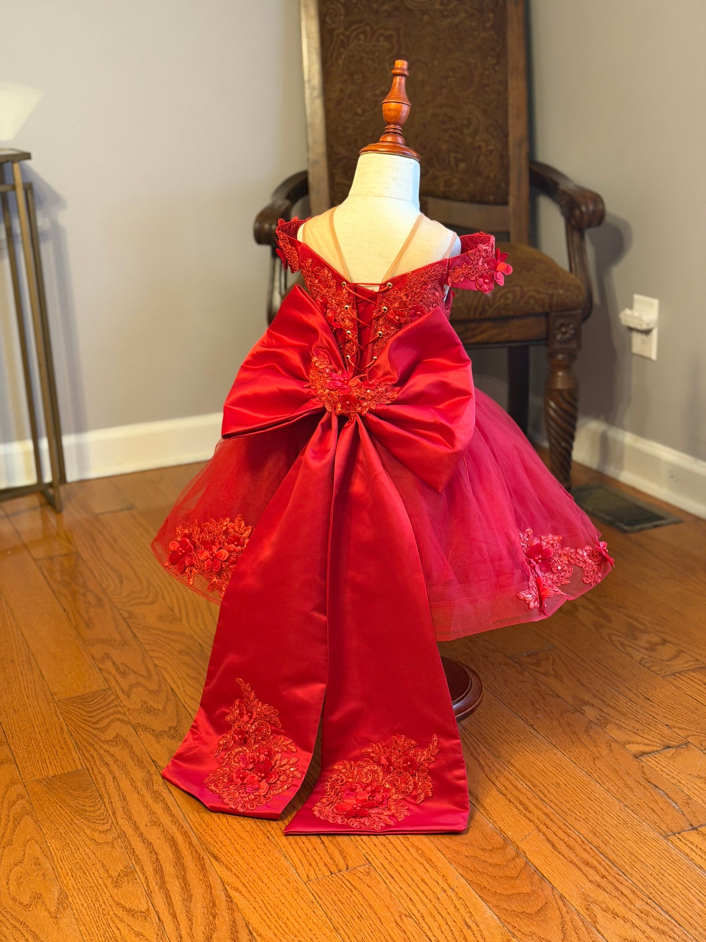 Adara Deluxe Red