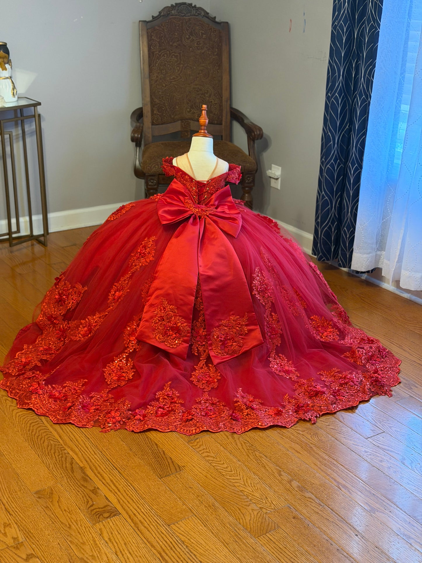 Adara Deluxe Red