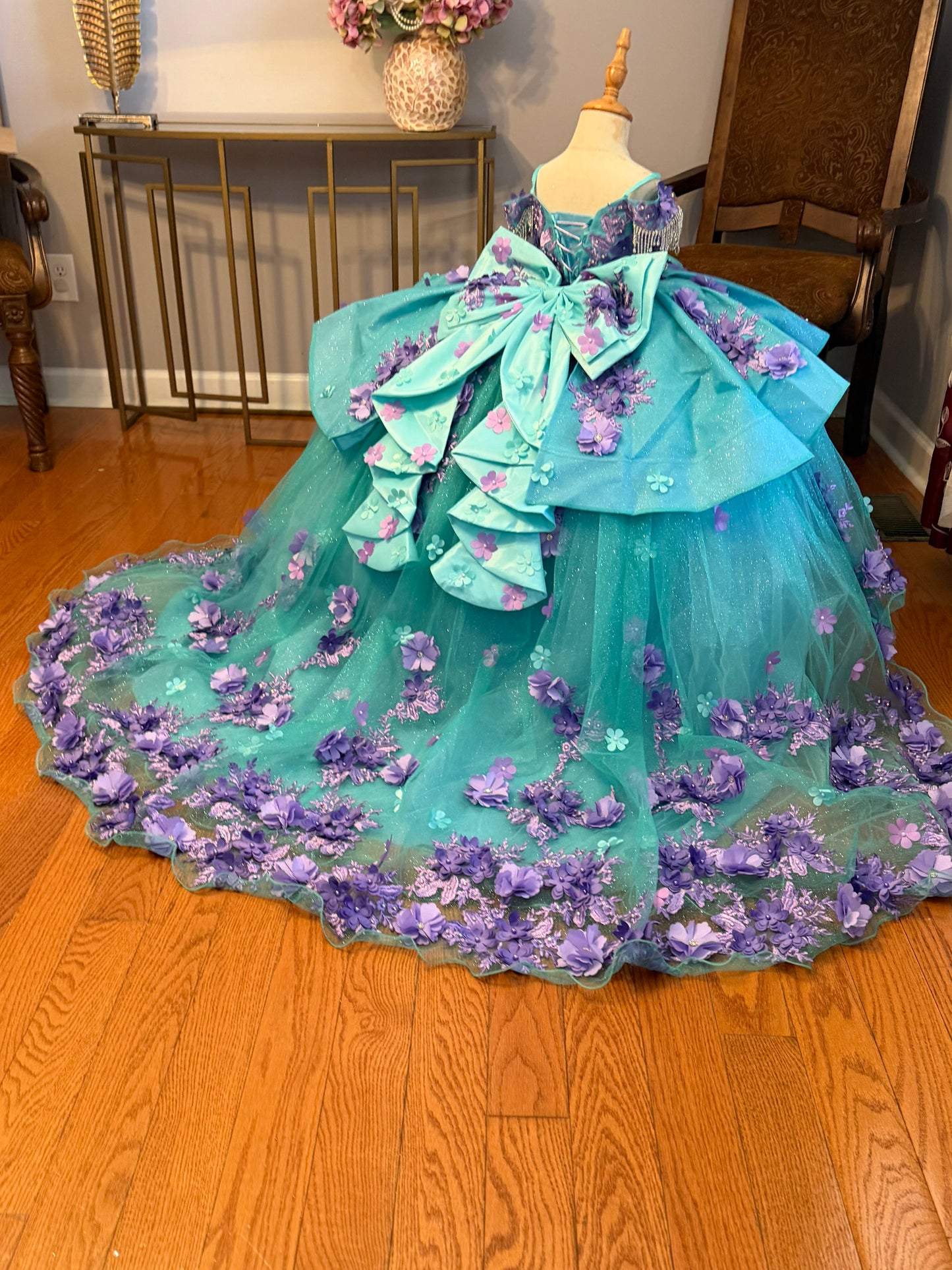 Anahí Aqua/Lilac