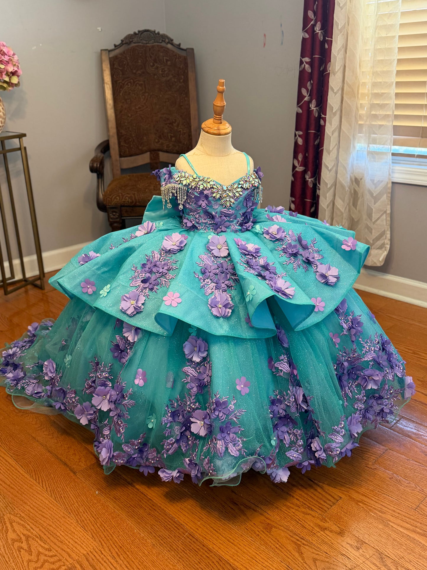 Anahí Aqua/Lilac