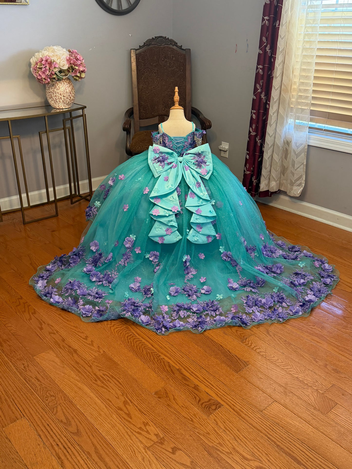 Anahí Aqua/Lilac