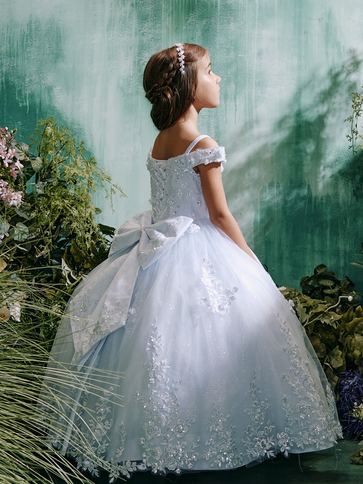Style 7051