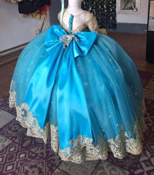 Isabella Aqua