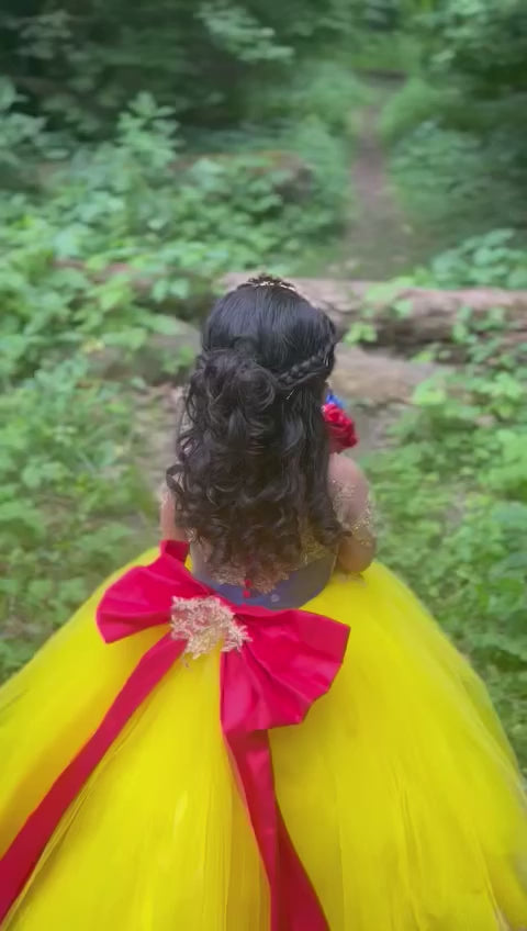 Isabella Snow White